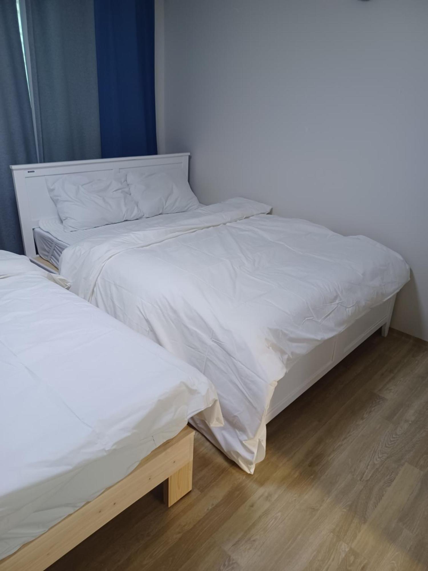 J&J Guesthouse Jeonju Exteriör bild